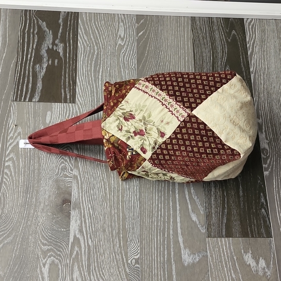 Unique tulip tripod reversible patch work washable tote bag - Picture 1 of 10